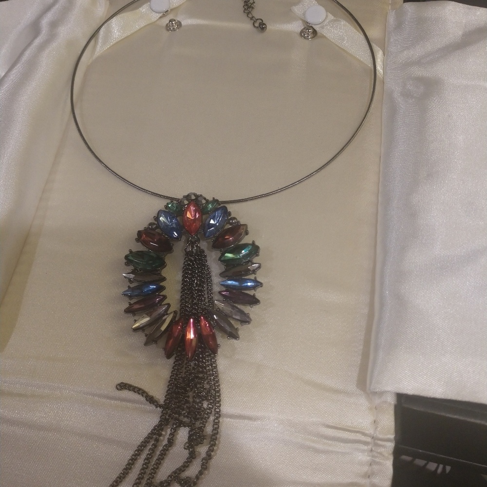 PEWTER COLORED NECKLACE AND SLIDING PENDANT